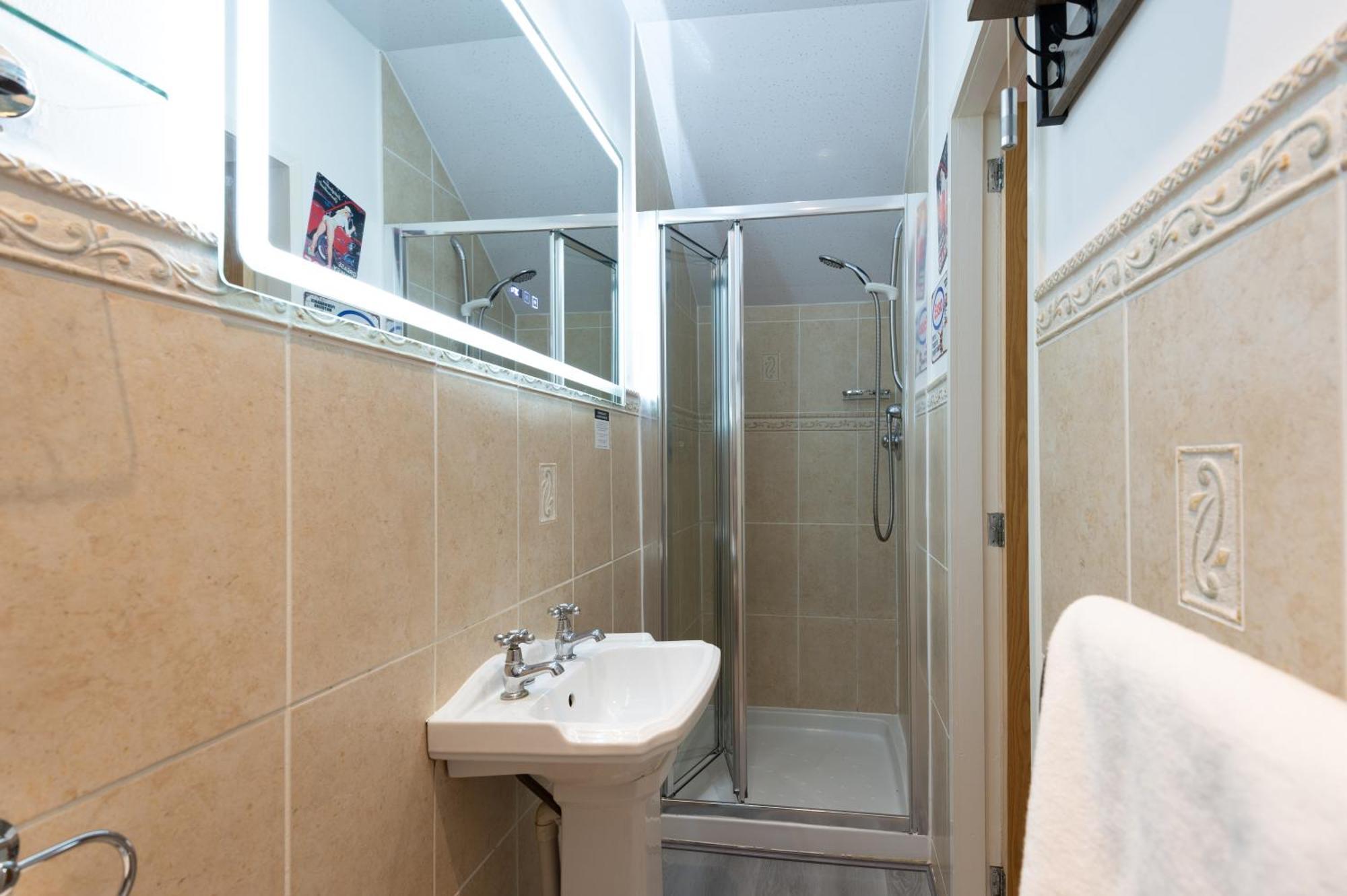 The Ambleside Apartments - Self Catering With Private Kitchen - Best For Location Exteriér fotografie