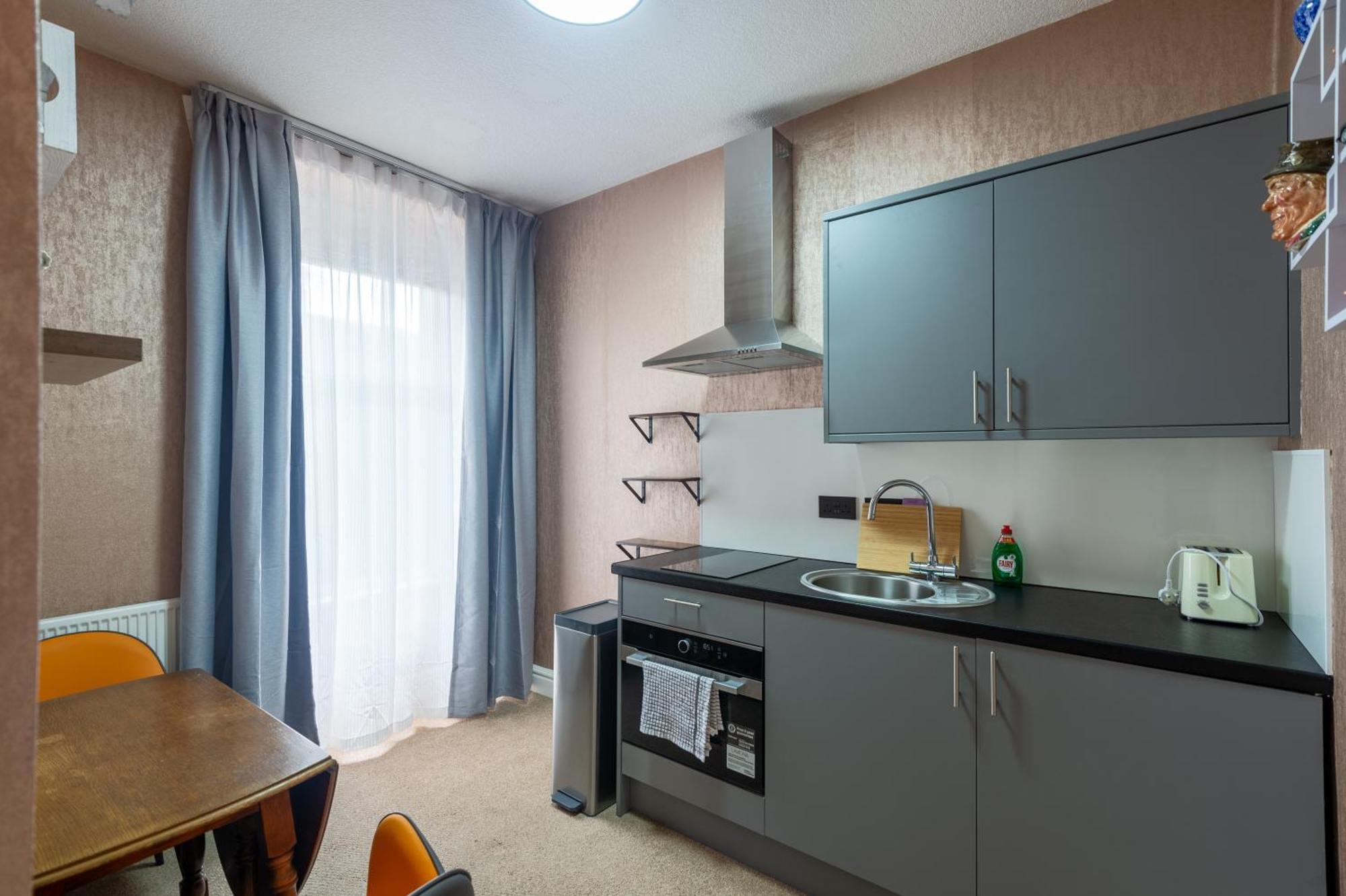 The Ambleside Apartments - Self Catering With Private Kitchen - Best For Location Exteriér fotografie