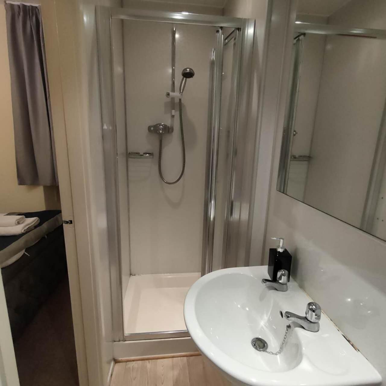 The Ambleside Apartments - Self Catering With Private Kitchen - Best For Location Exteriér fotografie